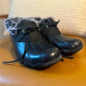 Sperry Saltwater 1-Eye Cozy Shoes